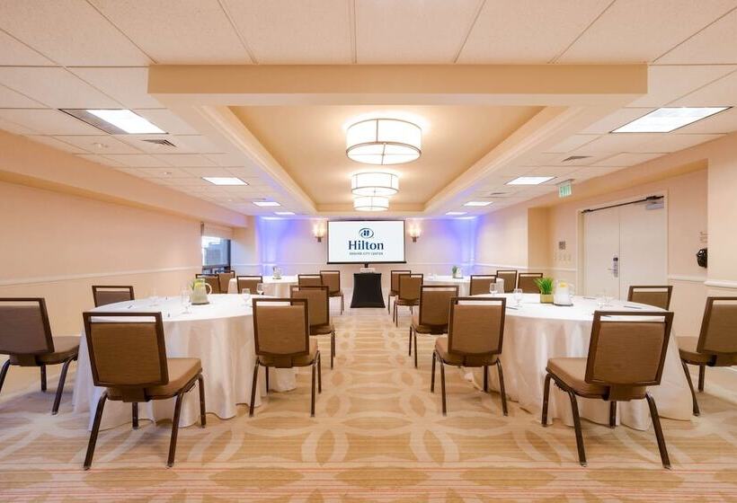 هتل Hilton Denver City Center