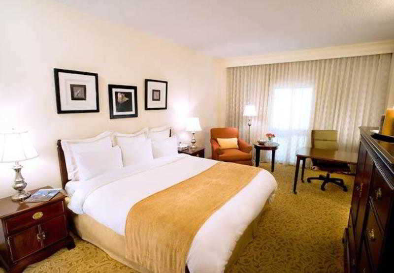 هتل Houston Airport Marriott At George Bush Intercontinental