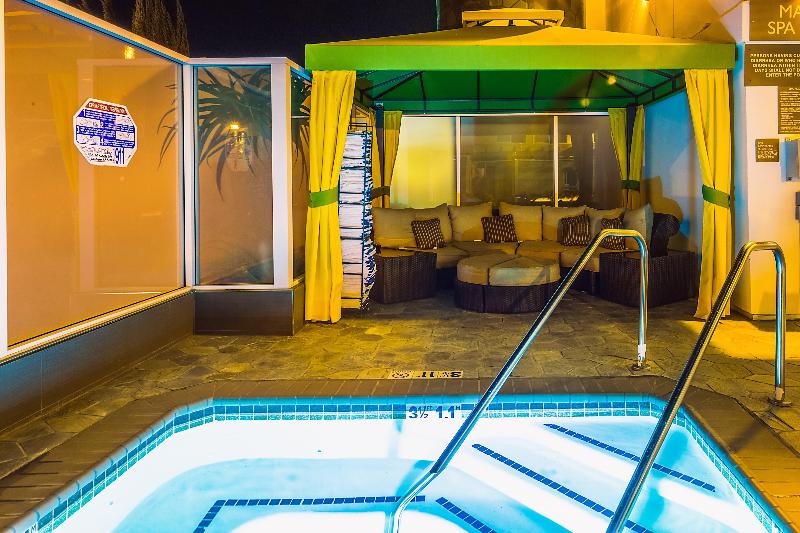 בית מלון כפרי Indigo Anaheim, An Ihg
