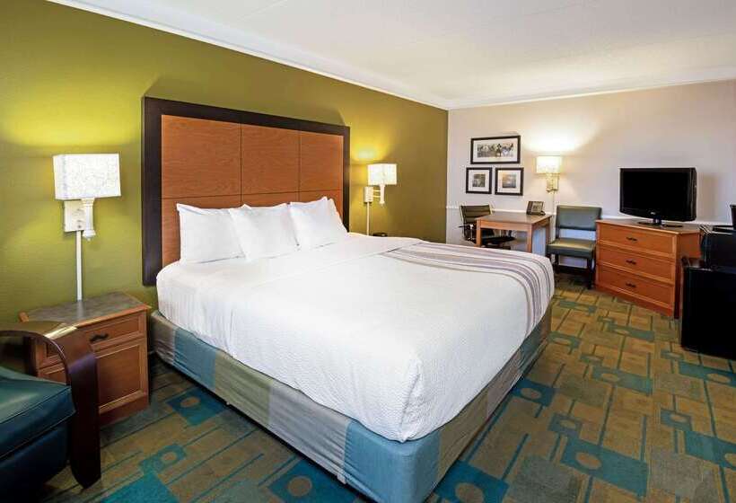 בית מלון כפרי La Quinta Inn By Wyndham Amarillo Midcity