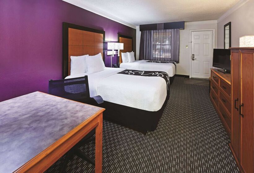 בית מלון כפרי La Quinta Inn By Wyndham And Conference Center San Angelo