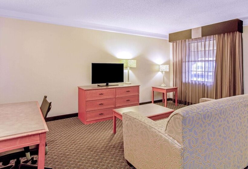 בית מלון כפרי La Quinta Inn By Wyndham And Conference Center San Angelo