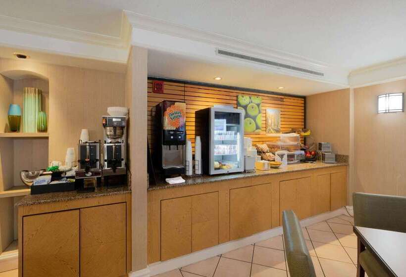 فندق La Quinta Inn By Wyndham Cheyenne