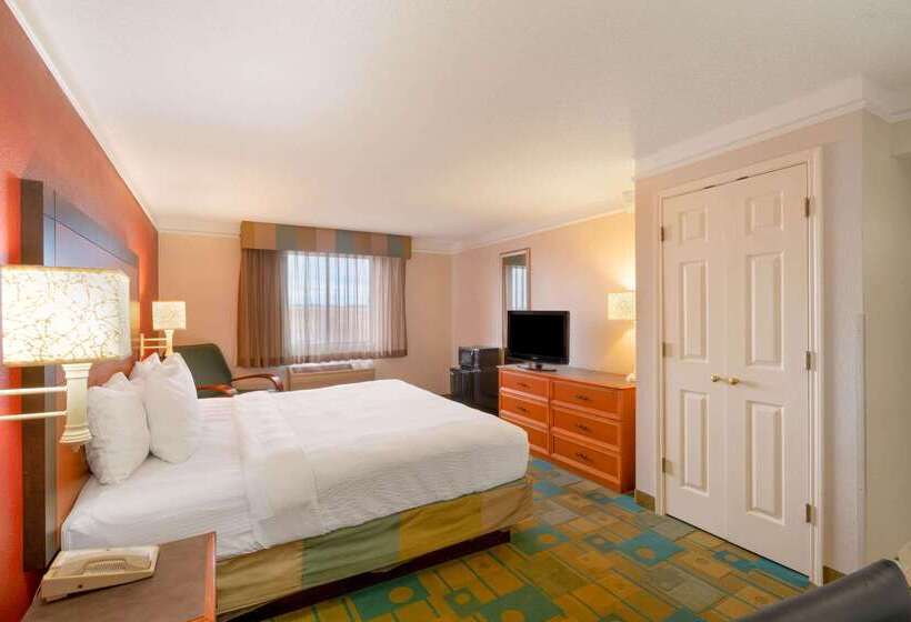 فندق La Quinta Inn By Wyndham Cheyenne