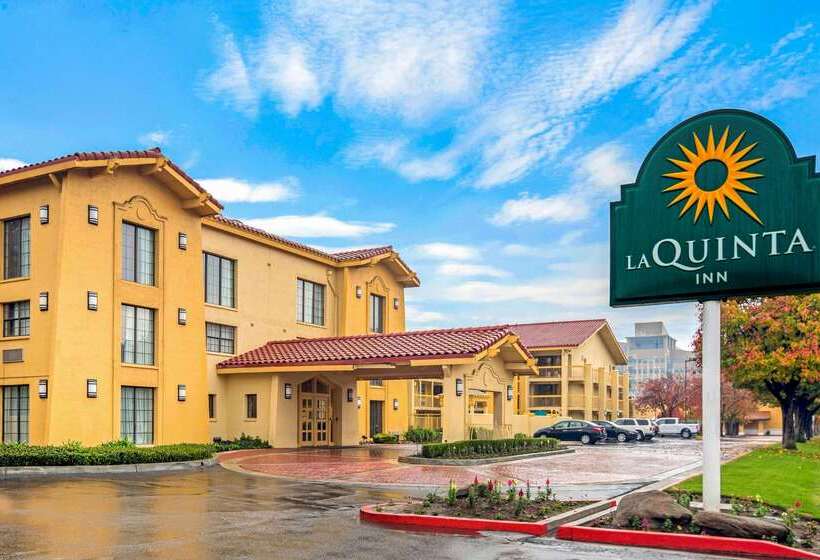 هتل La Quinta Inn By Wyndham Fresno Yosemite