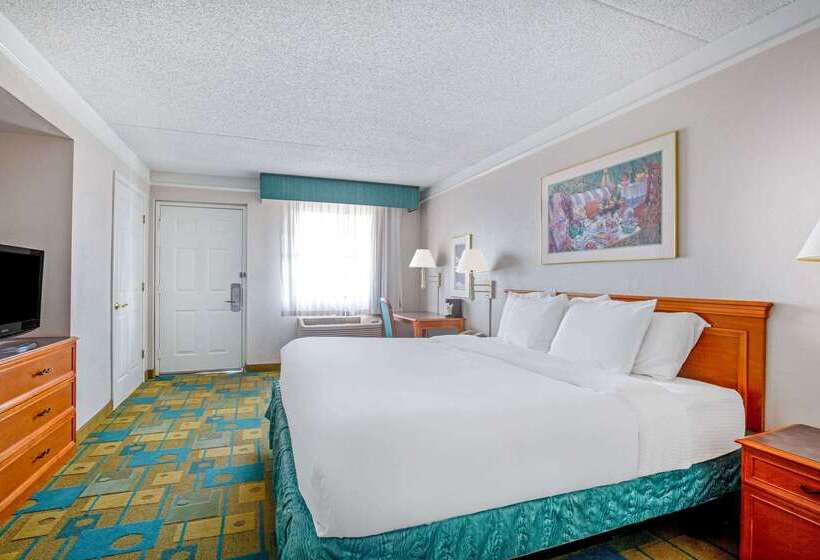 هتل La Quinta Inn By Wyndham Reno