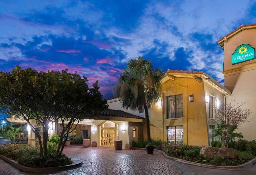 هتل La Quinta Inn By Wyndham San Antonio Market Square