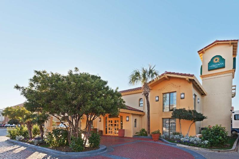 هتل La Quinta Inn By Wyndham San Antonio Market Square