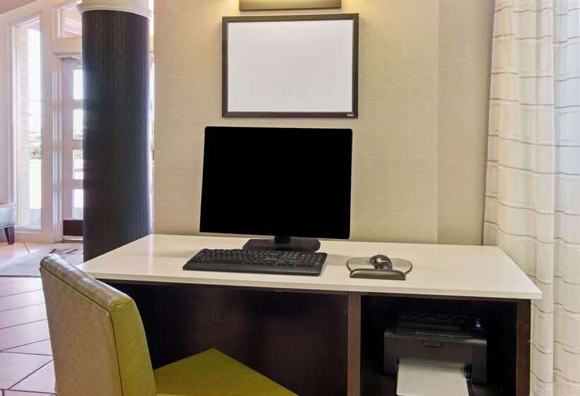 هتل La Quinta Inn By Wyndham Santa Fe