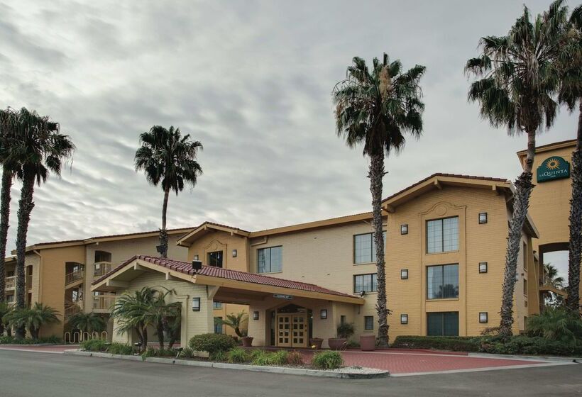هتل La Quinta Inn By Wyndham Ventura