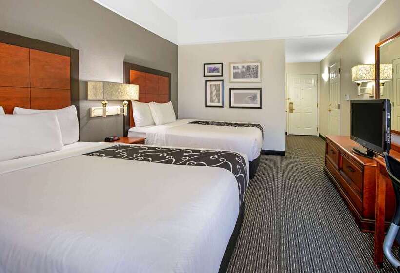 هتل La Quinta By Wyndham Dfw Airport South / Irving