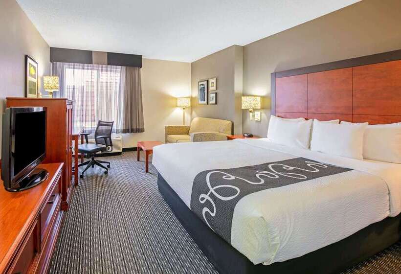 هتل La Quinta By Wyndham Dfw Airport South / Irving