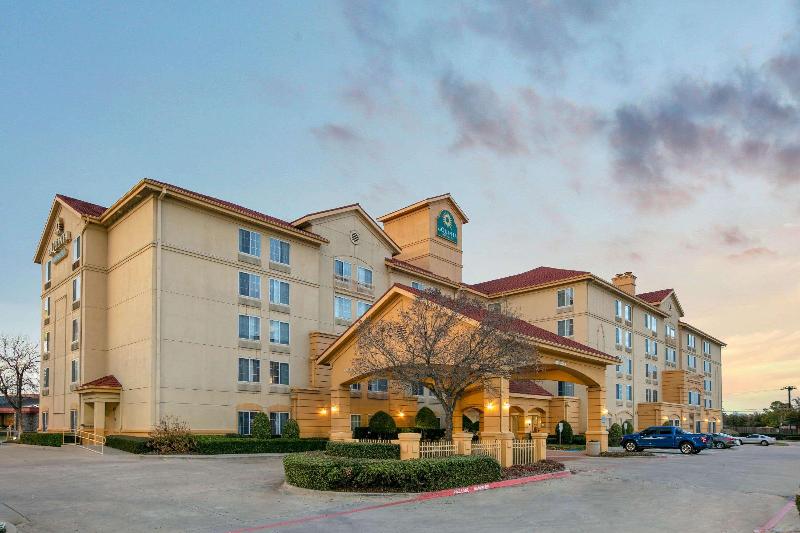 هتل La Quinta By Wyndham Dfw Airport South / Irving