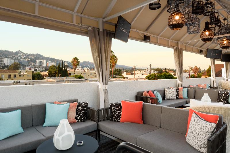 هتل Le Parc At Melrose