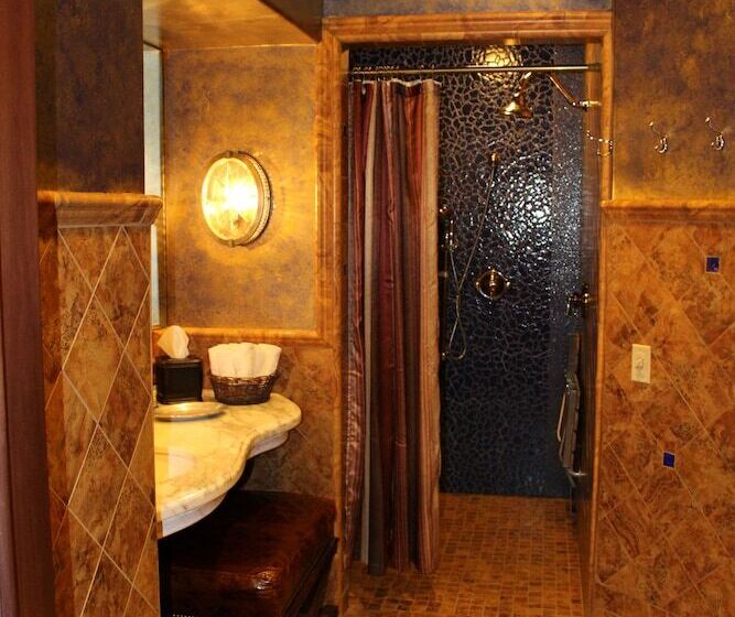 فندق Madonna Inn