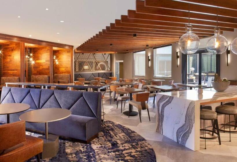 فندق Marriott Raleigh Durham Research Triangle Park