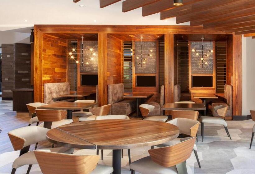 فندق Marriott Raleigh Durham Research Triangle Park