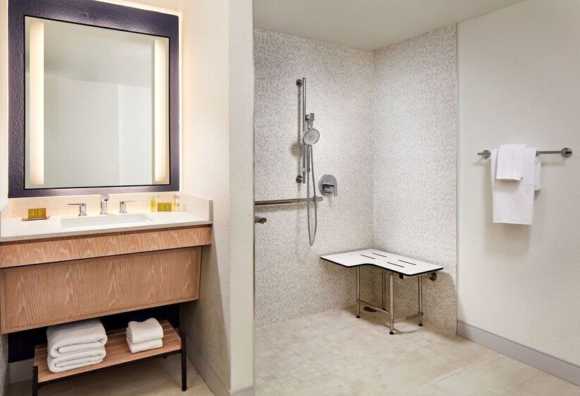 בית מלון כפרי Mdr Marina del Rey, a Doubletree by Hilton