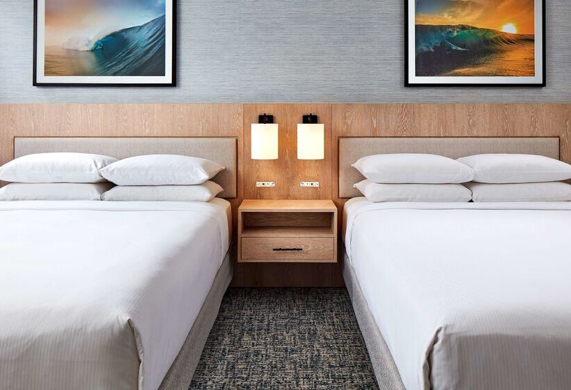 בית מלון כפרי Mdr Marina del Rey, a Doubletree by Hilton