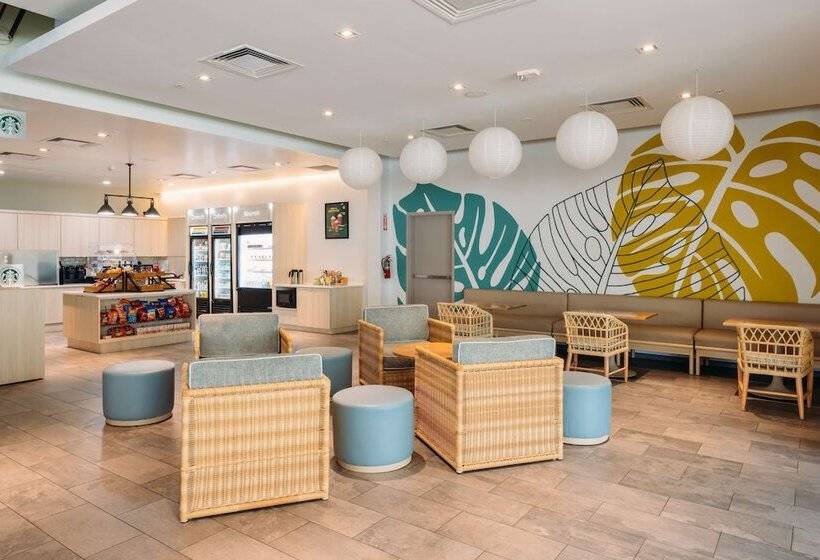 בית מלון כפרי Mdr Marina del Rey, a Doubletree by Hilton