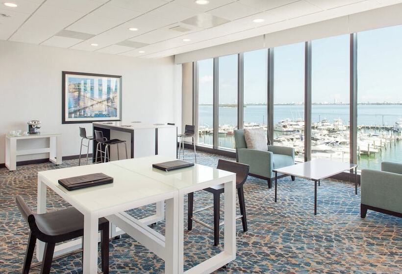בית מלון כפרי Miami Marriott Biscayne Bay