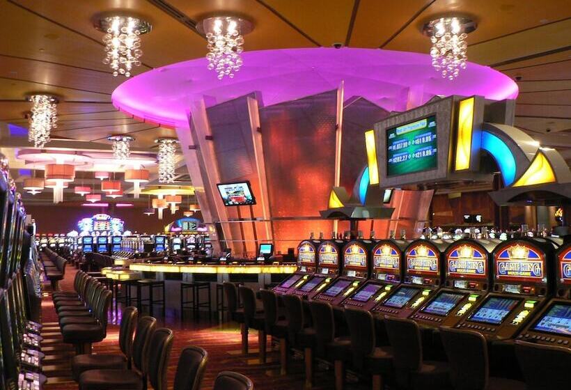 Отель Mount Airy Casino Resort   Adults Only 21 Plus