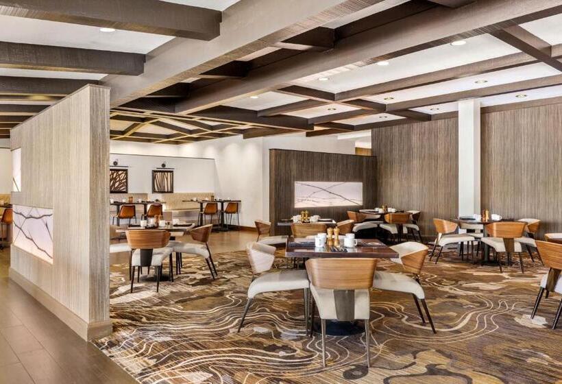 هتل Omaha Marriott