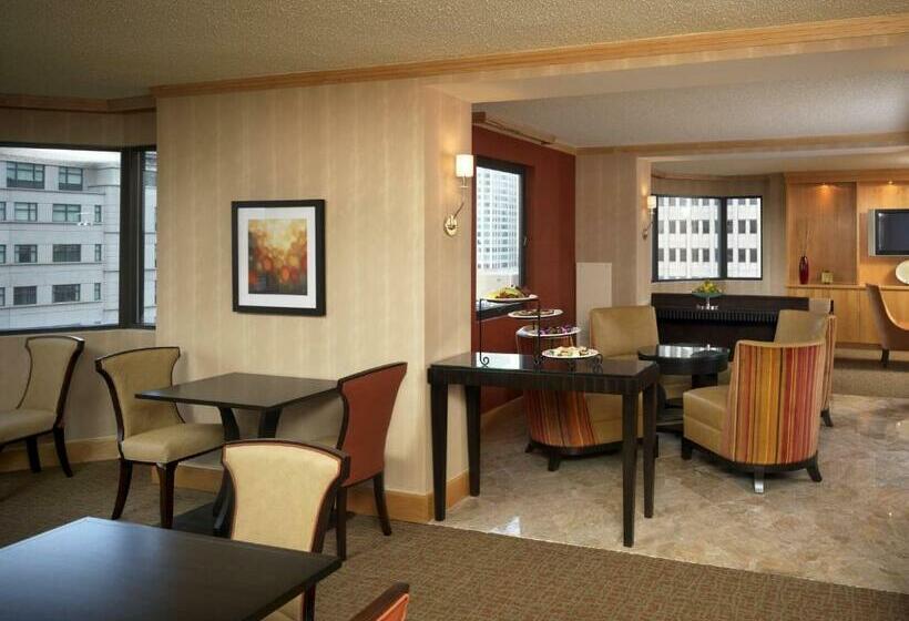 هتل Sheraton Suites Wilmington Downtown