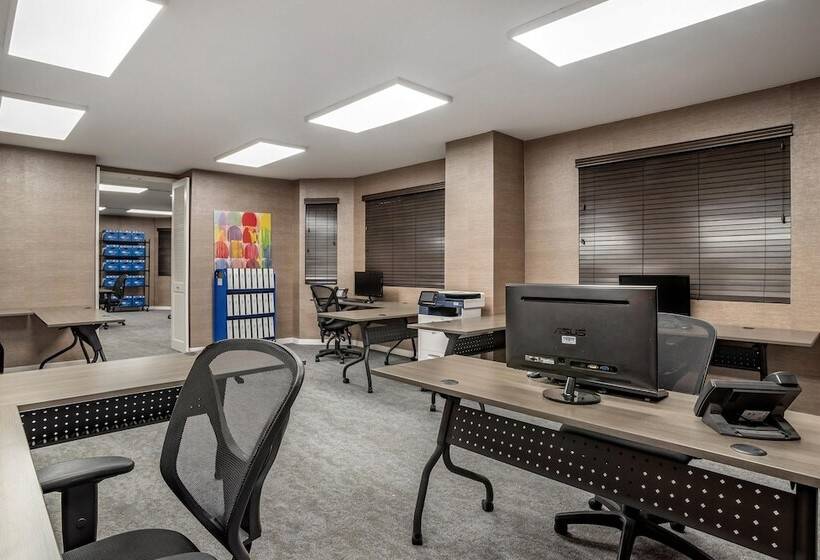 فندق Sheraton Suites Wilmington Downtown