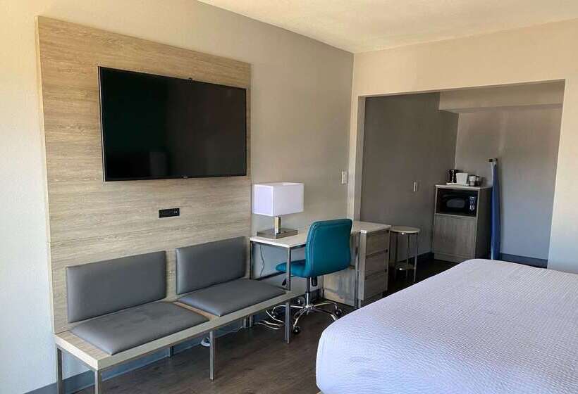 فندق Travelodge By Wyndham Lax