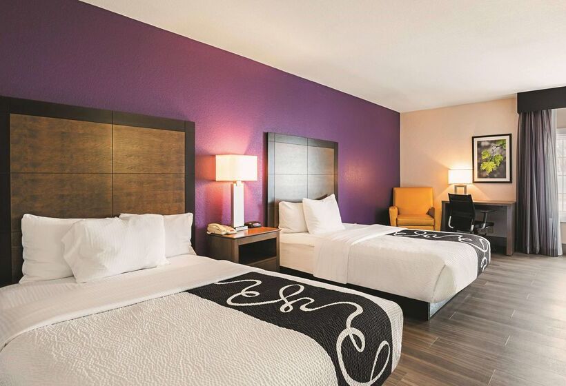 هتل Wingate By Wyndham Galveston East Beach