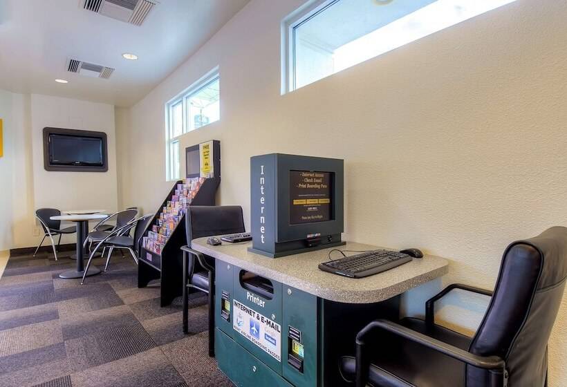 Motel 6 Las Vegas, Nv   Tropicana