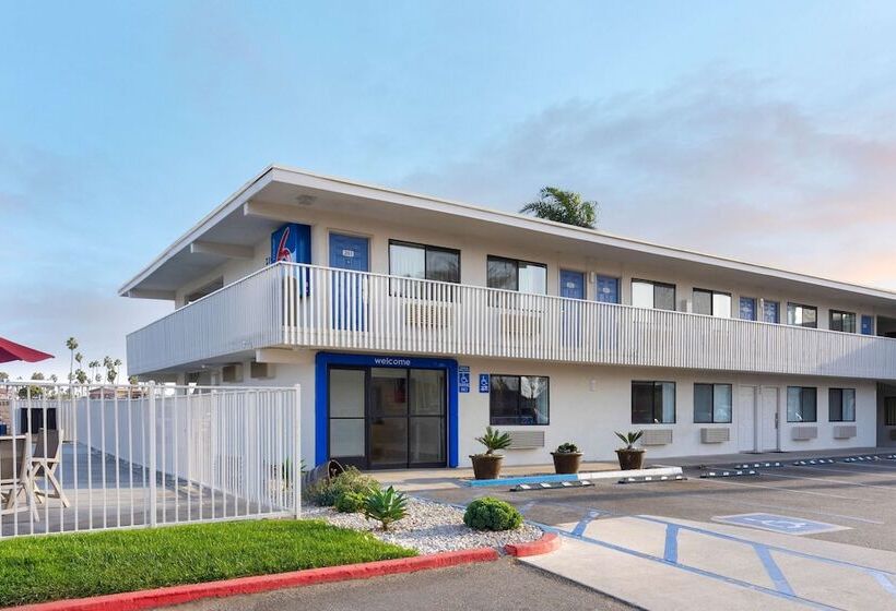Motel 6 Ventura, Ca   Beach