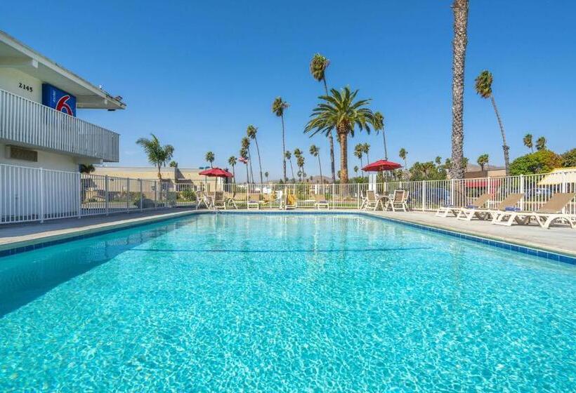 Motel 6 Ventura, Ca   Beach