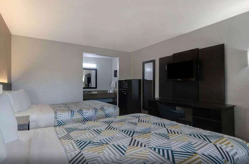 Motel 6buttonwillow, Ca Central