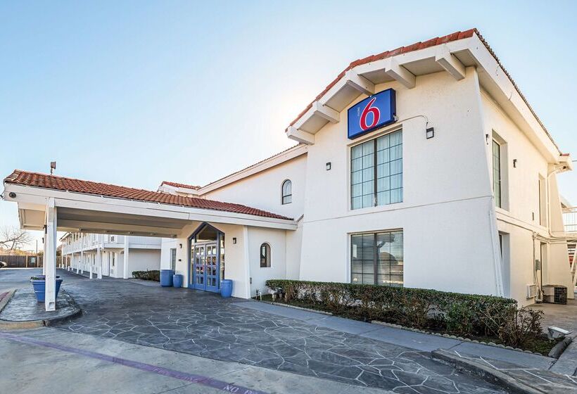 Motel 6grand Prairie, Tx  Interstate 30