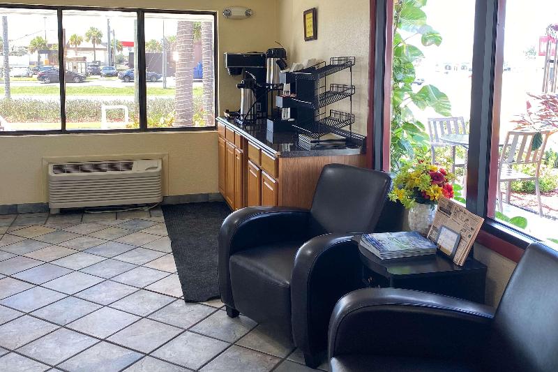 فندق على الطريق Knights Inn Punta Gorda