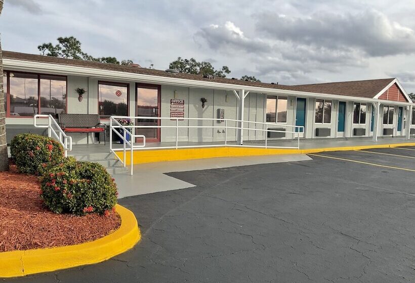 فندق على الطريق Knights Inn Punta Gorda