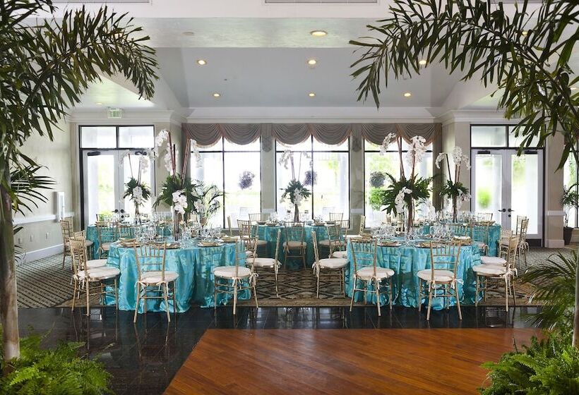 Resort At Longboat Key Club