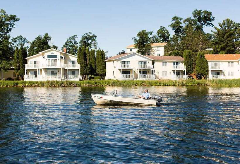 منتجع Maddens On Gull Lake