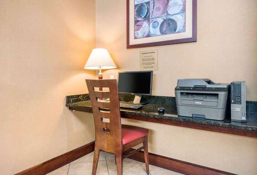 리조트 Quality Inn & Suites Tarpon Springs South