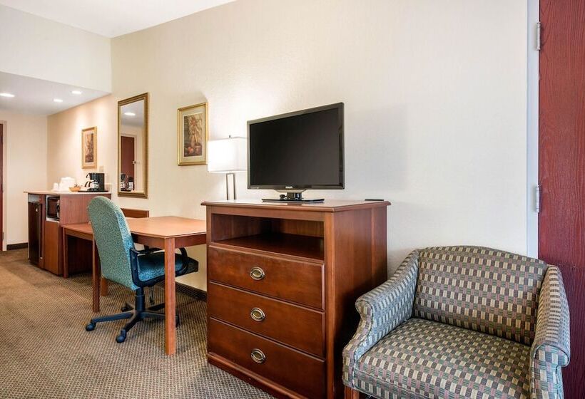 리조트 Quality Inn & Suites Tarpon Springs South