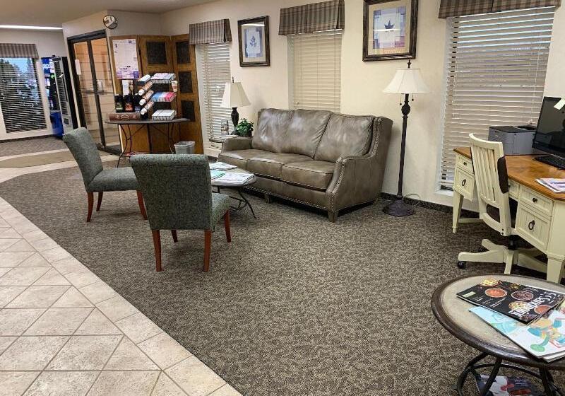 בית מלון כפרי America S Best Value Inn Sandpoint