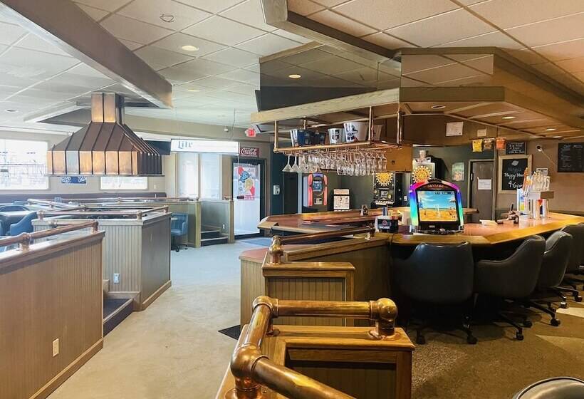 בית מלון כפרי America S Best Value Inn Sandpoint