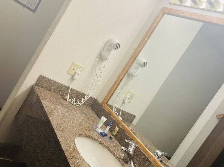 בית מלון כפרי America S Best Value Inn Sandpoint