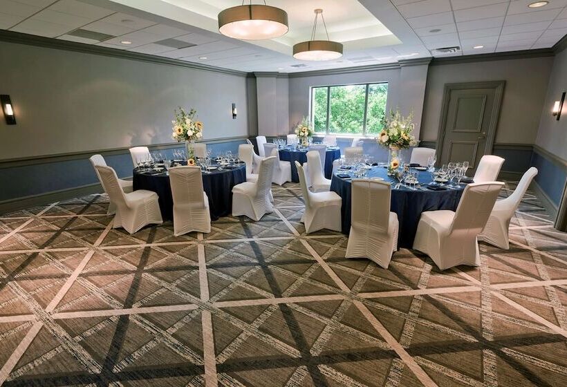 Hilton Chicago/oak Brook Hills Resort & Conference Center