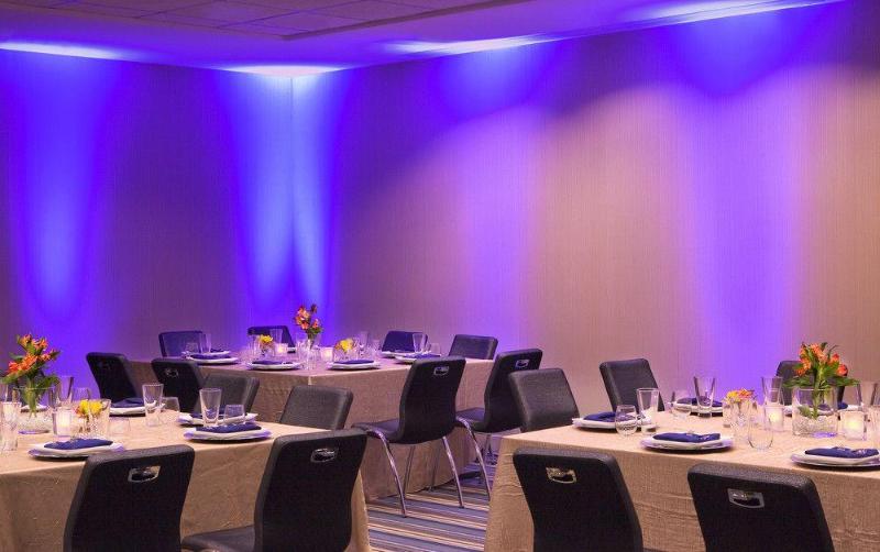 هتل Aloft Tucson University