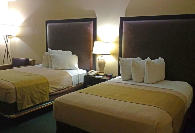 בית מלון כפרי Americas Inn