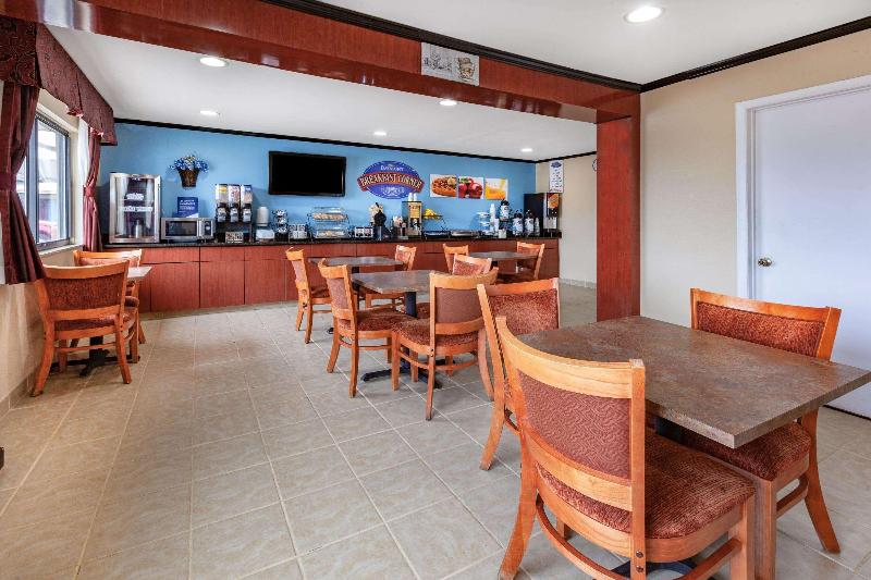 בית מלון כפרי Baymont By Wyndham Perrysburg Toledo