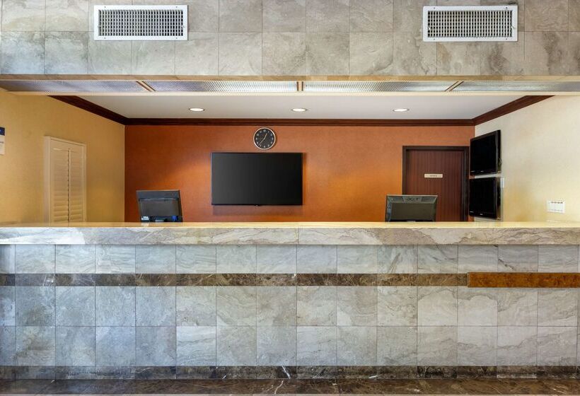 בית מלון כפרי Best Western Los Angeles Worldport